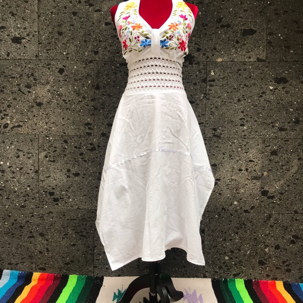 Mexican woman dress hand embroidered day of the dead  5 Mayo Frida Khalo wedding - Picture 5 of 7